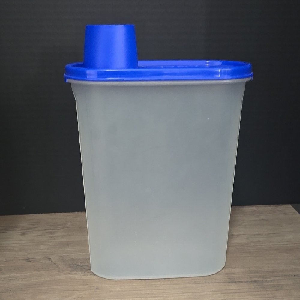 Tupperware Storage Container with spout 2.3L 1614 and 6115 -oval modular mates
